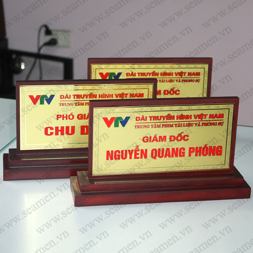 Biển chức danh để bàn 02