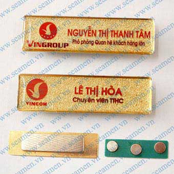 thẻ tên nhân viên mạ vàng