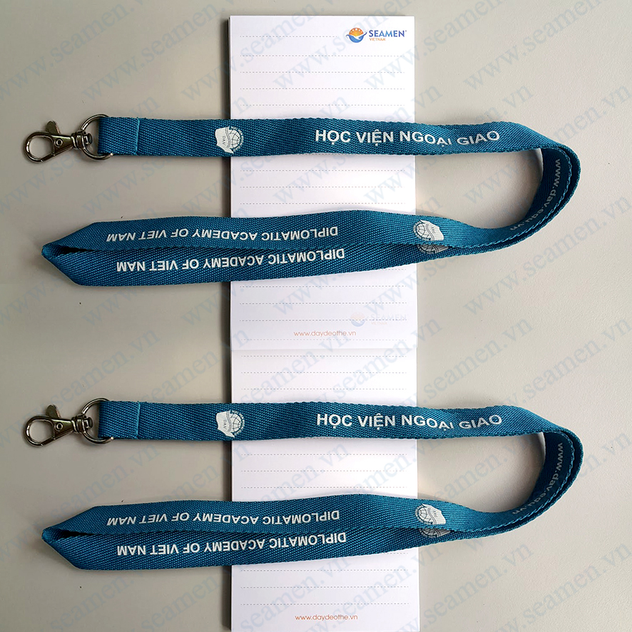 Dây đeo thẻ nhân viên in mực cao su nổi 036